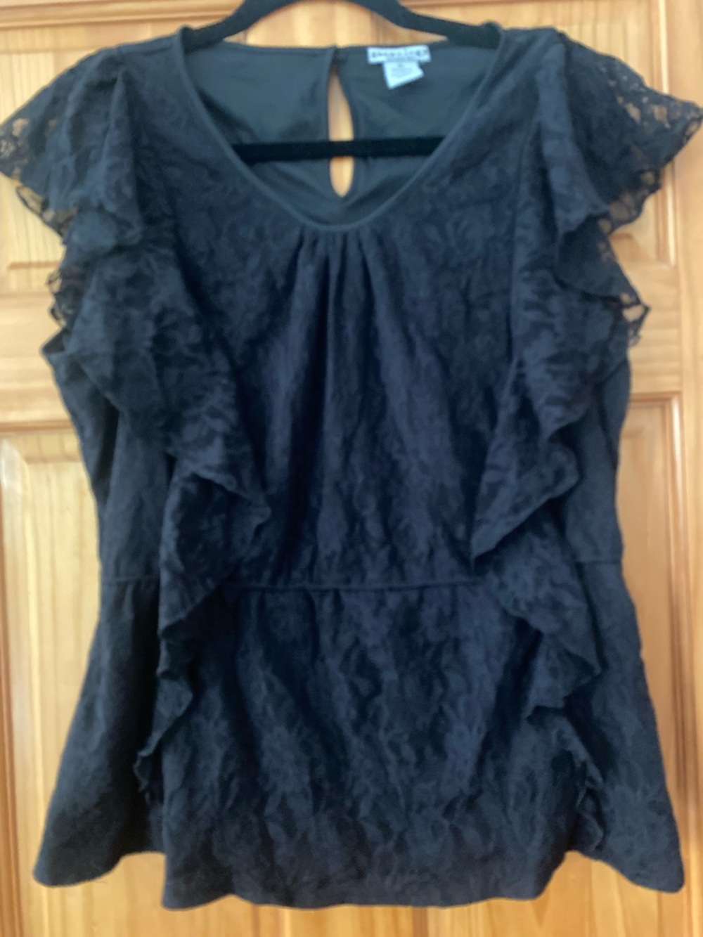 Geneology Black Lace Ruffle Peplum Top XL Flutter Sleeve Keyhole Back
